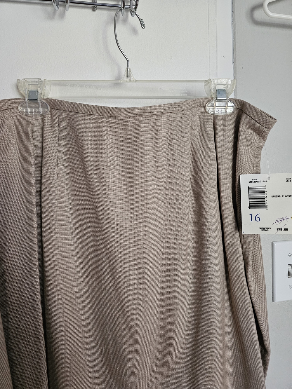 Liz Claiborne Collection Vintage With Tags Classic Taupe Straight Skirt - Picture 3 of 4